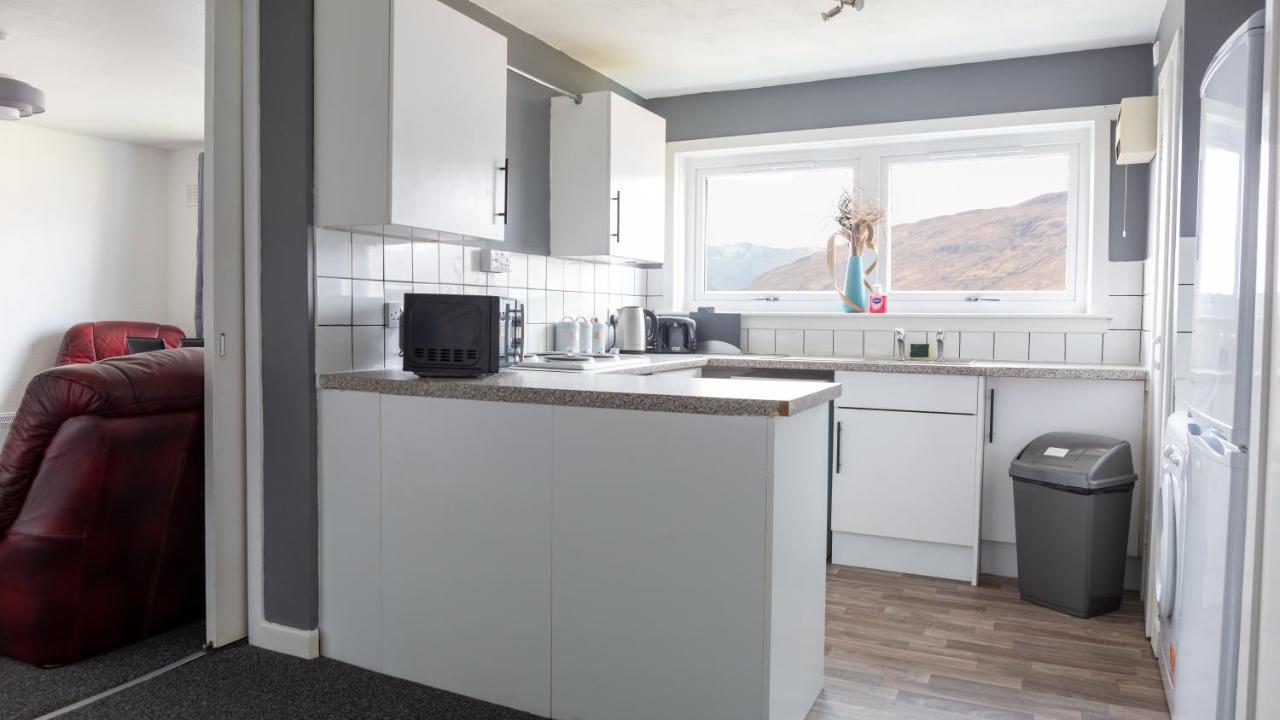 Loch & Hill View Apartment Fort William Exterior photo